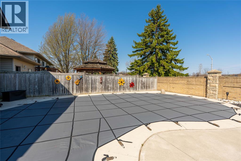 218 Paddock Green Circle, St Clair, Ontario  N0N 1G0 - Photo 38 - 26008503