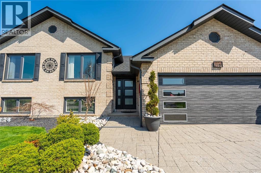 218 Paddock Green Circle, St Clair, Ontario  N0N 1G0 - Photo 3 - 26008503