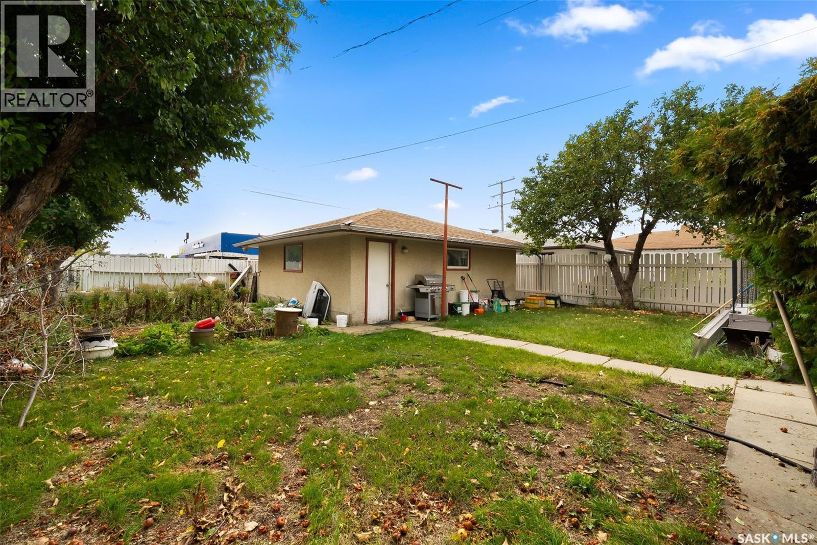 1015 12th Avenue E, Regina, Saskatchewan  S4N 4W1 - Photo 29 - SK033761