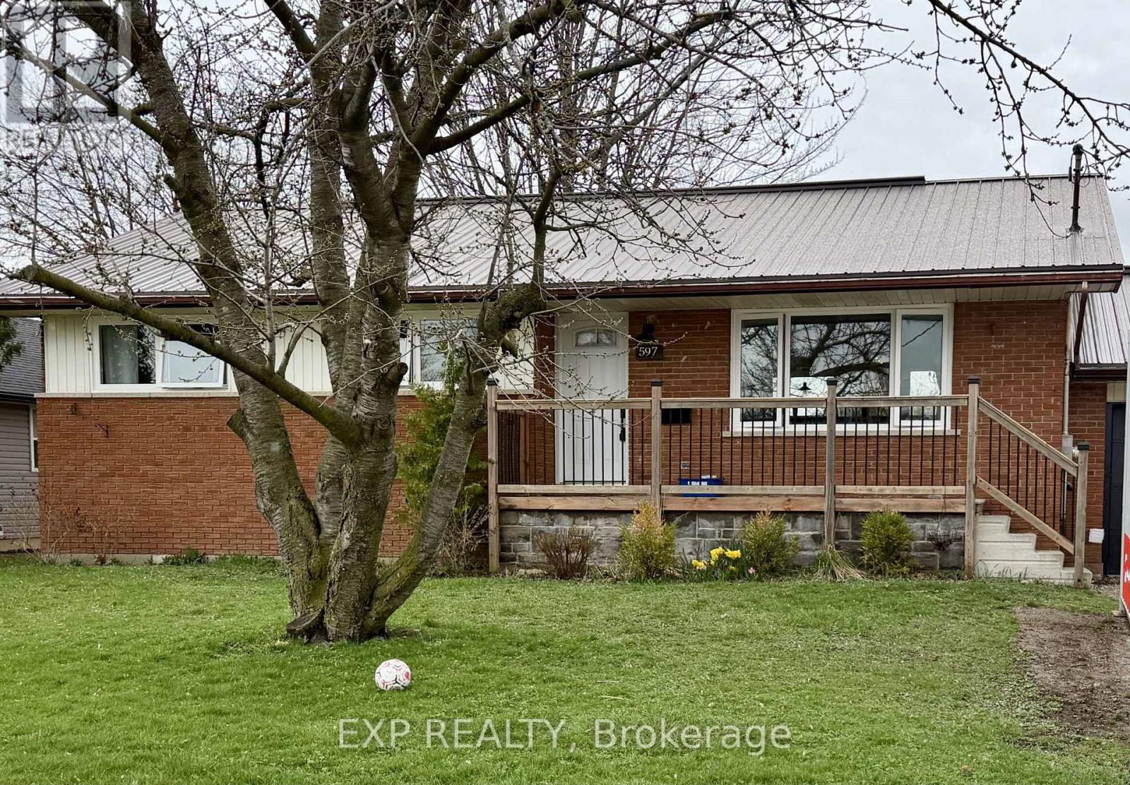 597 GOLD STREET, Warwick, Ontario