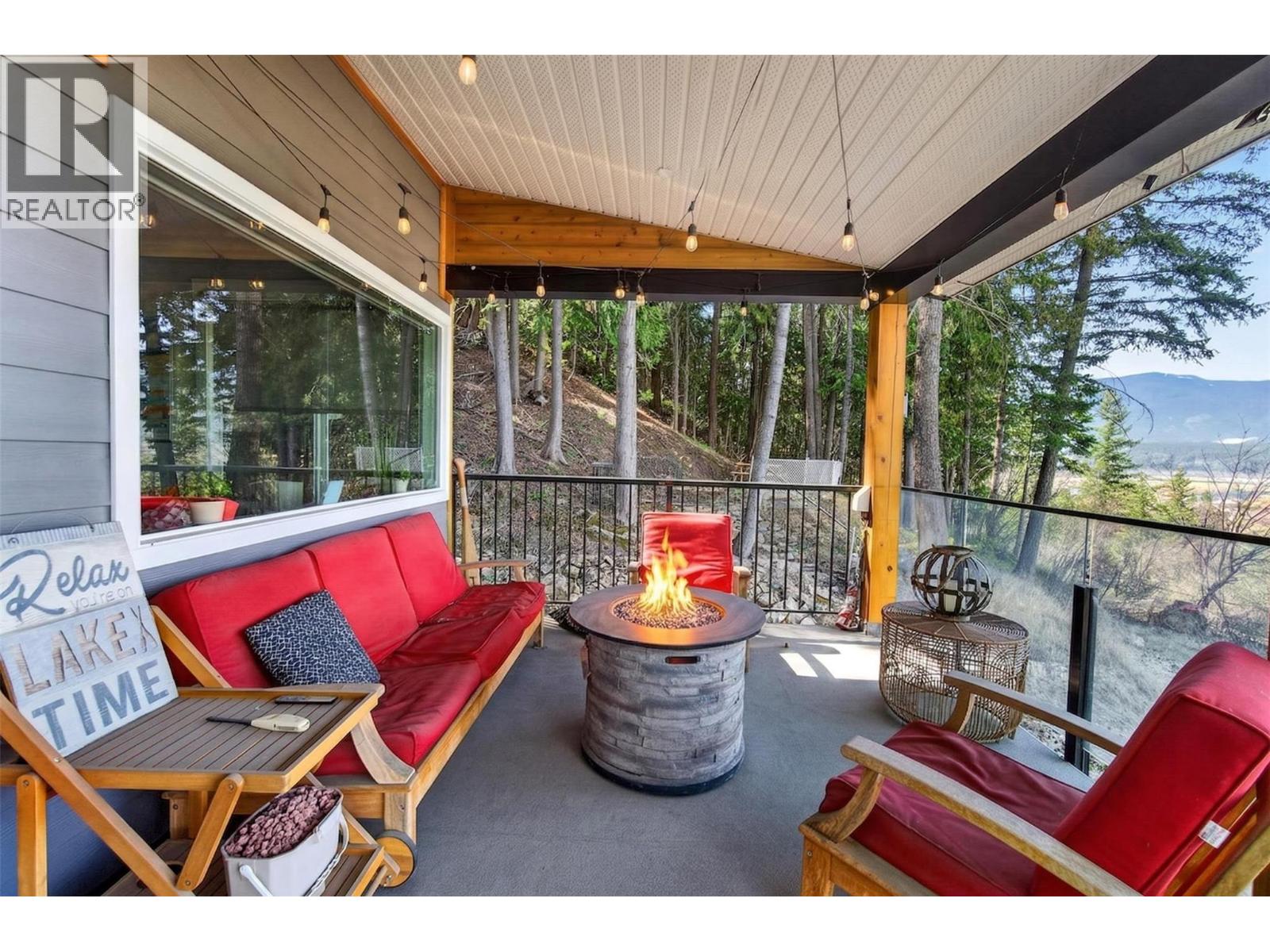 1360 Trans Canada Highway NE, Salmon Arm, British Columbia  V1E 2S6 - Photo 16 - 10383375