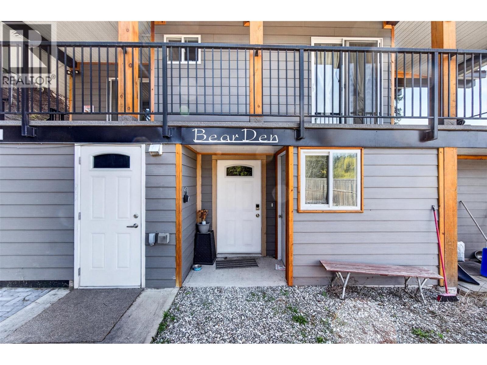 1360 Trans Canada Highway NE, Salmon Arm, British Columbia  V1E 2S6 - Photo 23 - 10383375