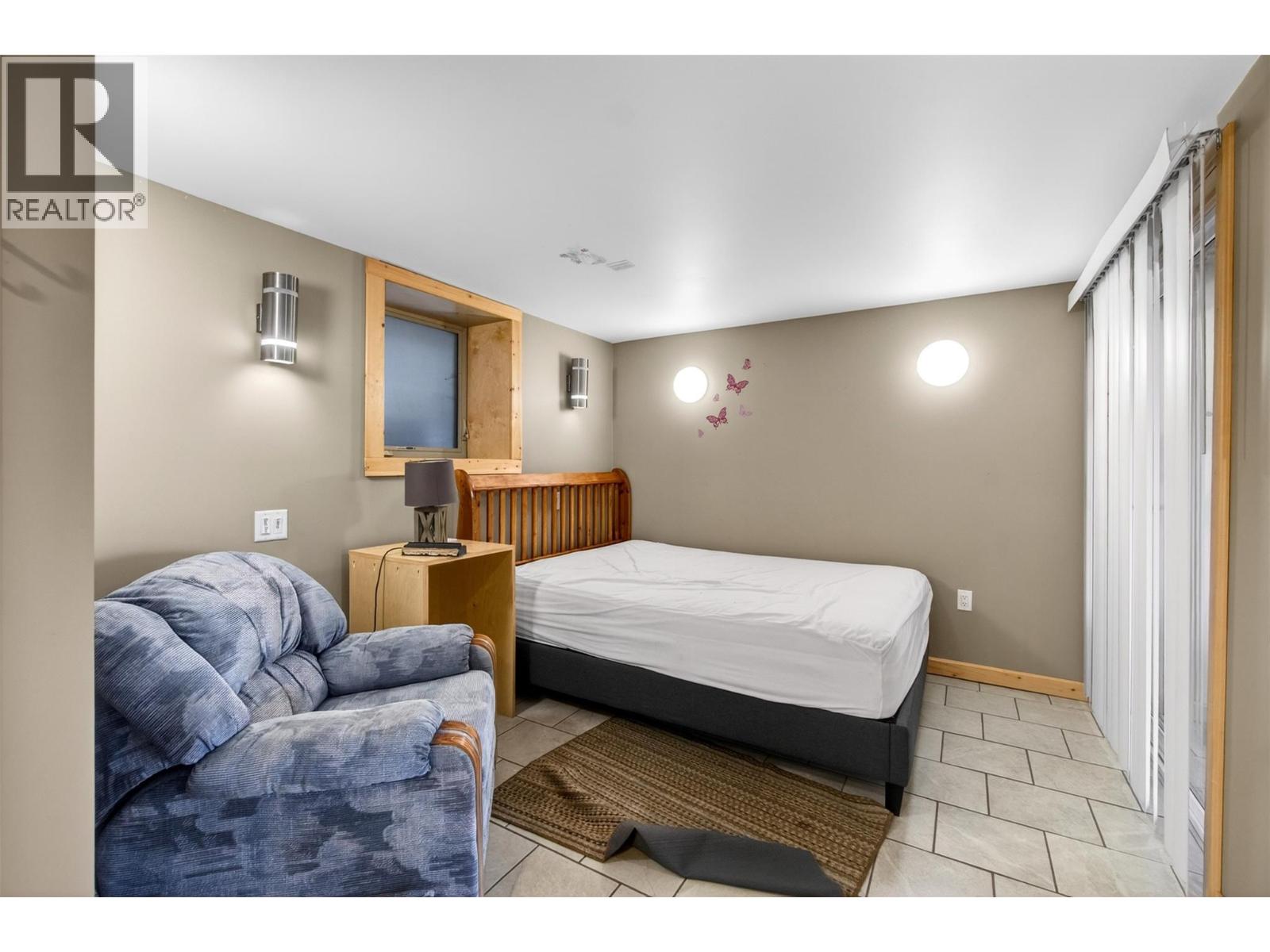 1360 Trans Canada Highway NE, Salmon Arm, British Columbia  V1E 2S6 - Photo 52 - 10383375