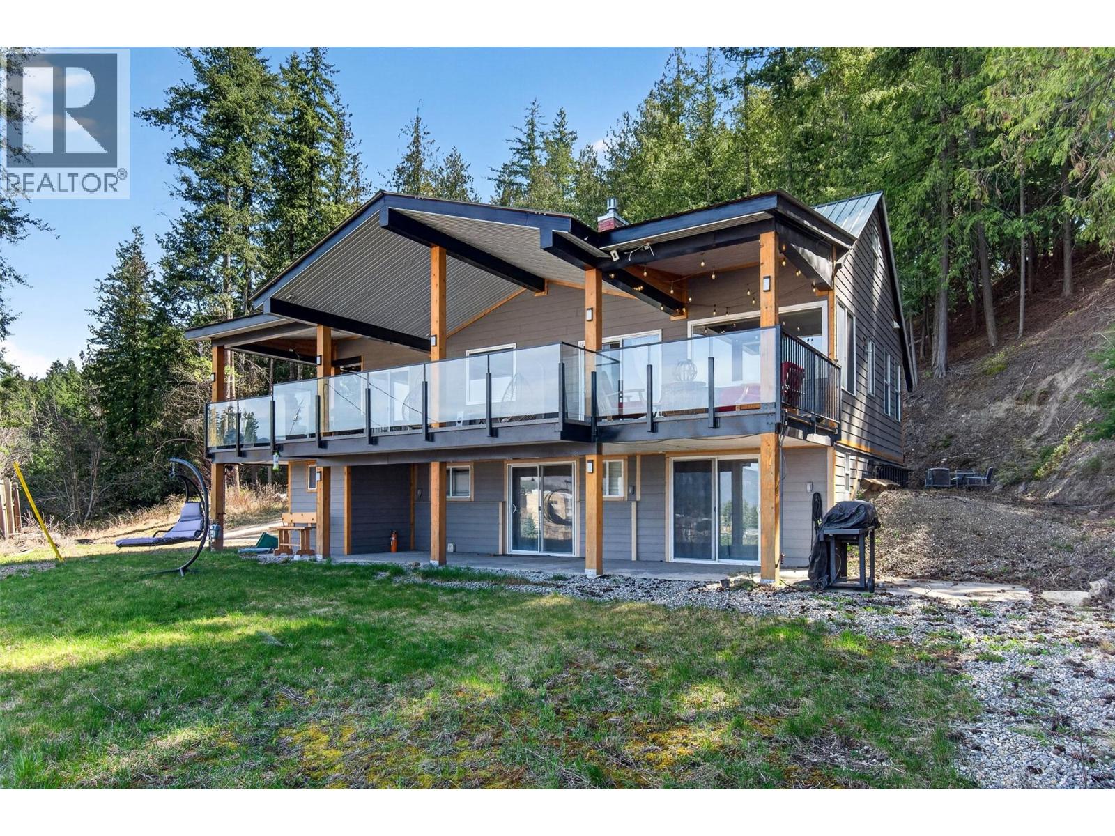 1360 Trans Canada Highway NE, Salmon Arm, British Columbia  V1E 2S6 - Photo 28 - 10383375