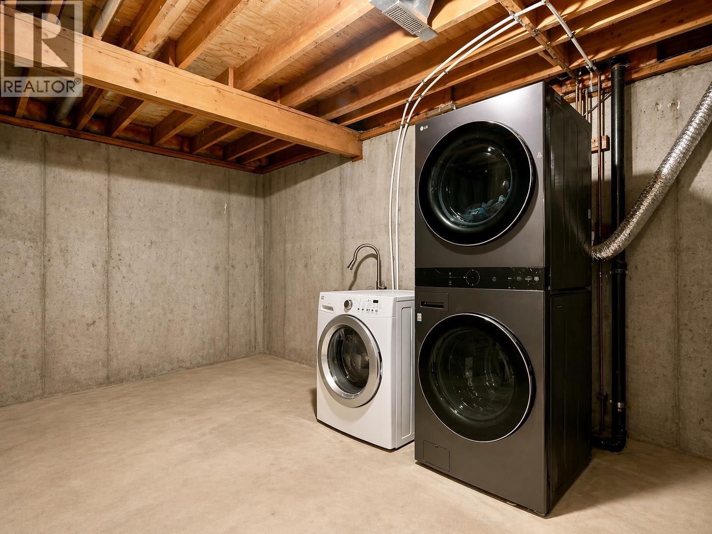 9546 Willowleaf Place, Burnaby, British Columbia  V5A 4A5 - Photo 28 - R3115178