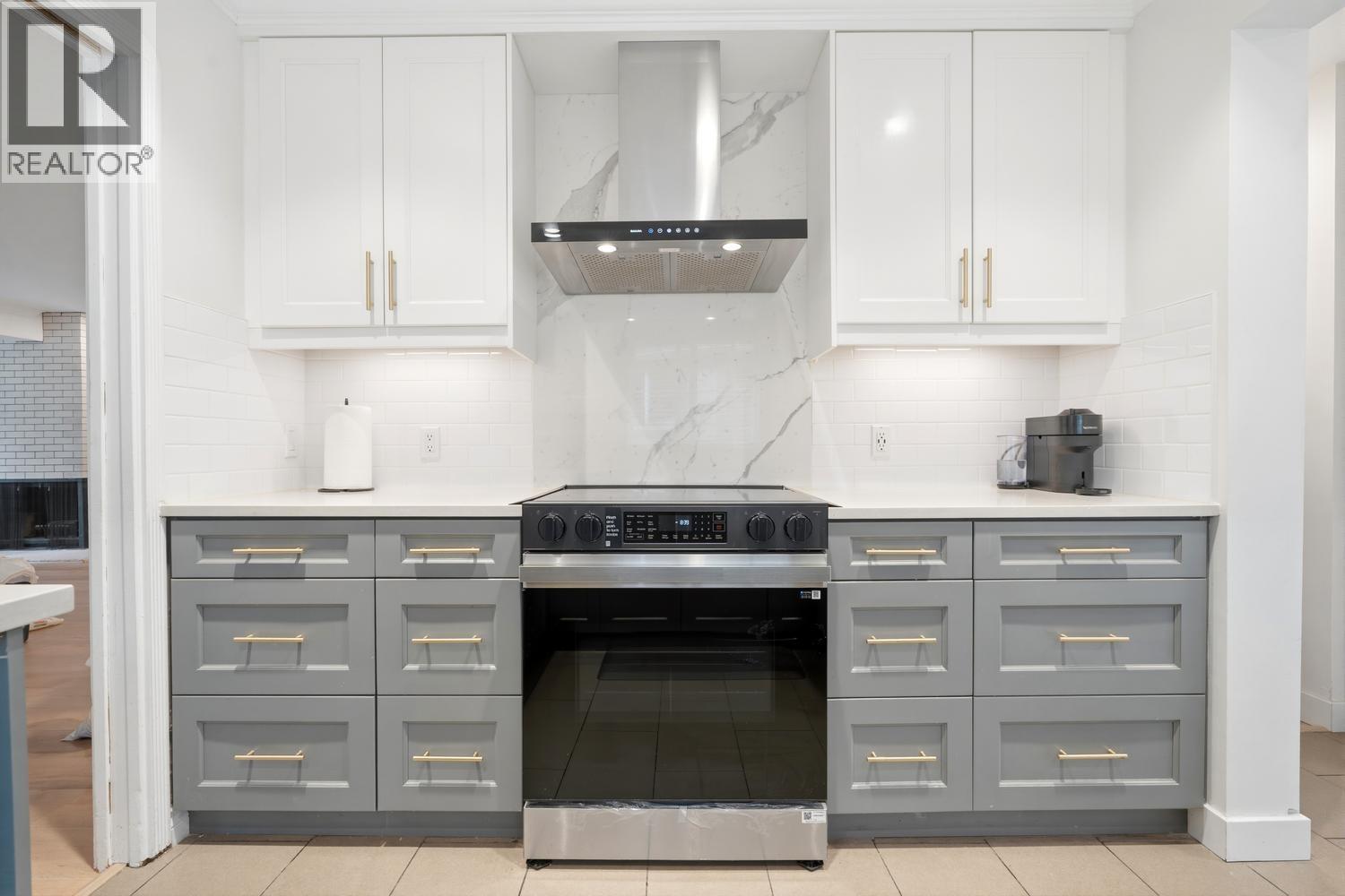 9546 Willowleaf Place, Burnaby, British Columbia  V5A 4A5 - Photo 9 - R3115178