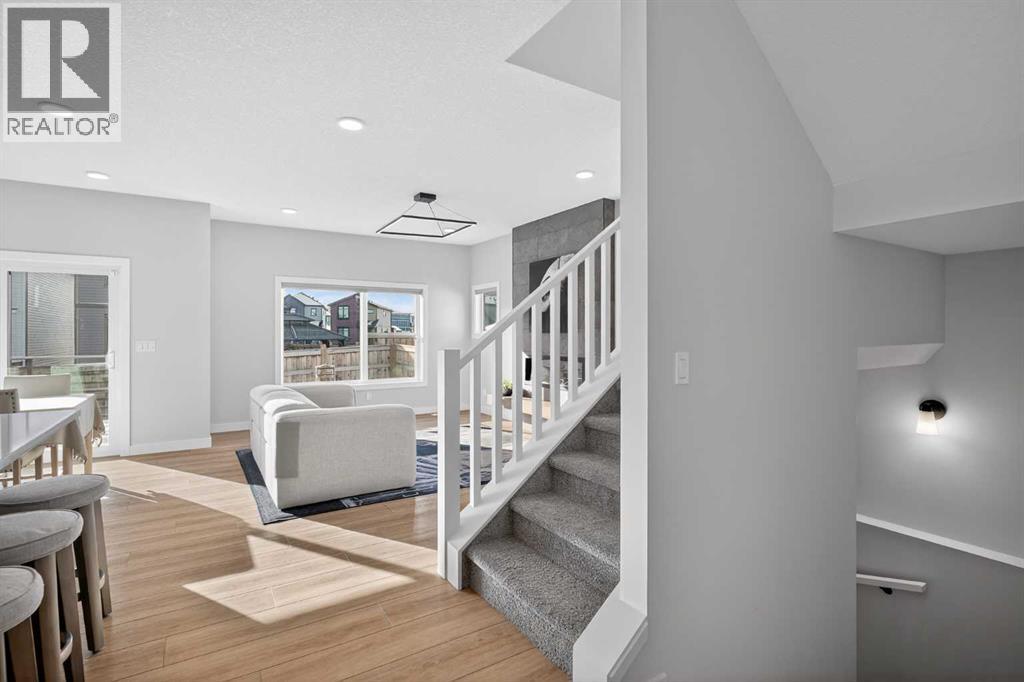 78 Silverton Glen Crescent Sw, Calgary, Alberta  T2X 5C2 - Photo 7 - A2294585