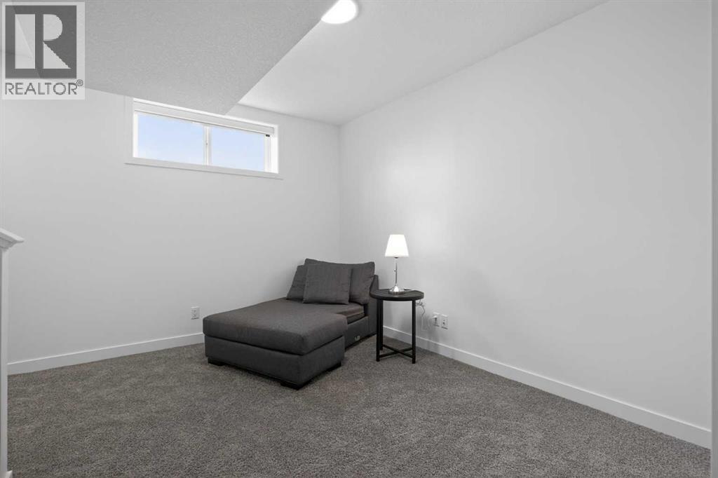 12 Heirloom Crescent Se, Calgary, Alberta  T3S 0G9 - Photo 36 - A2298841