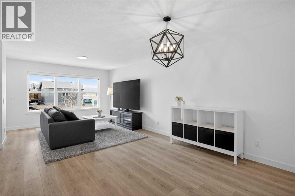 12 Heirloom Crescent Se, Calgary, Alberta  T3S 0G9 - Photo 10 - A2298841