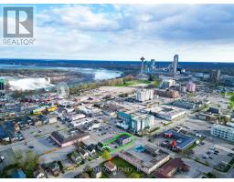 5077 CENTRE STREET, Niagara Falls, Ontario