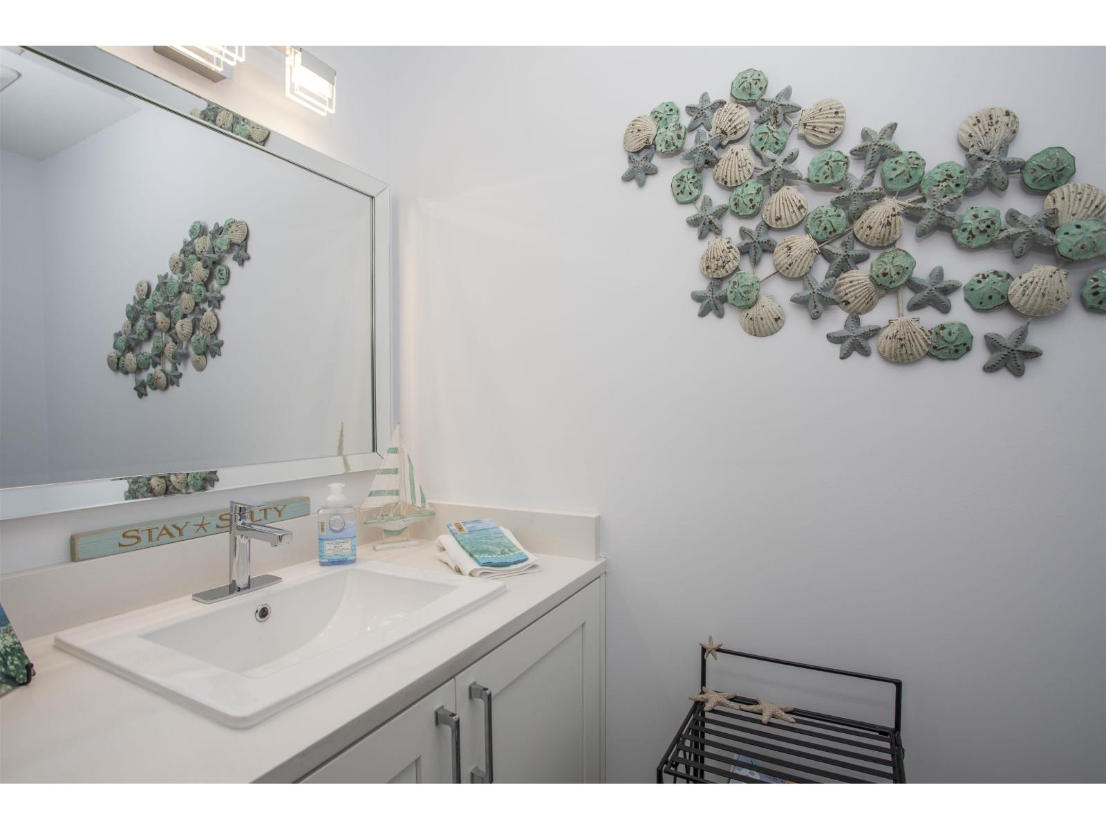 980 164 Street, White Rock, British Columbia  V4A 4Y5 - Photo 12 - R3114440