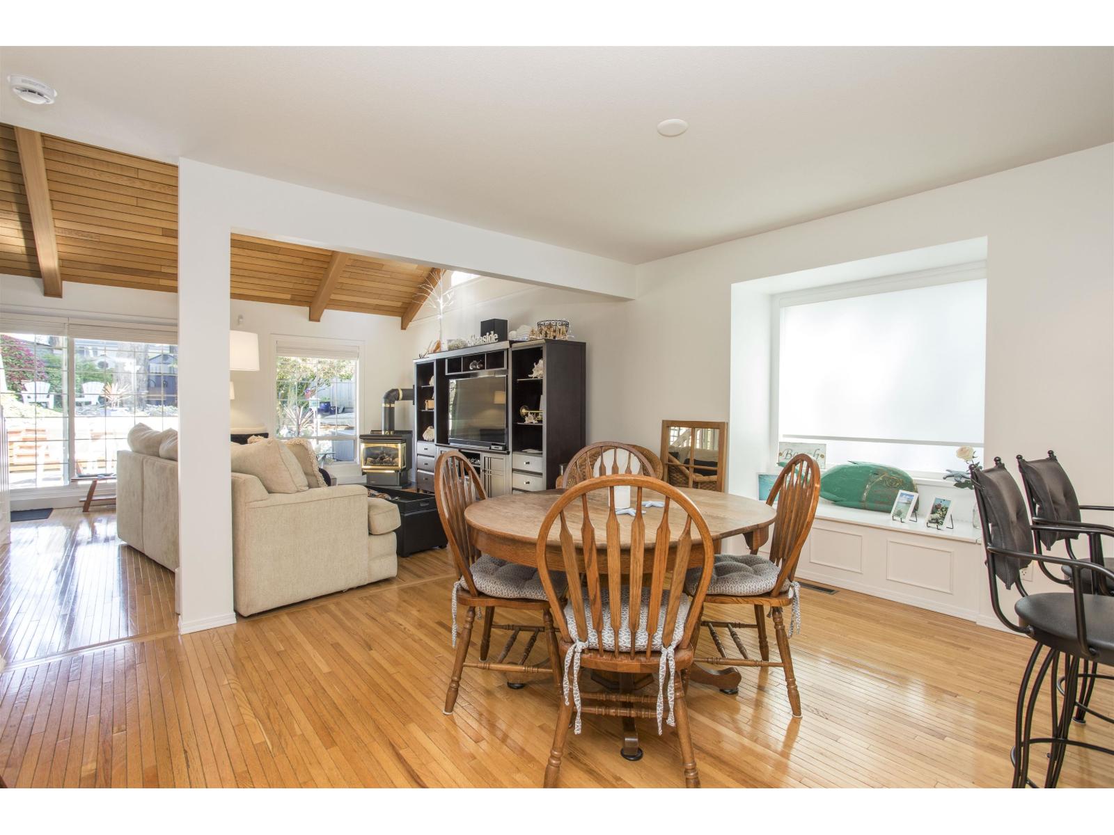 980 164 Street, White Rock, British Columbia  V4A 4Y5 - Photo 9 - R3114440