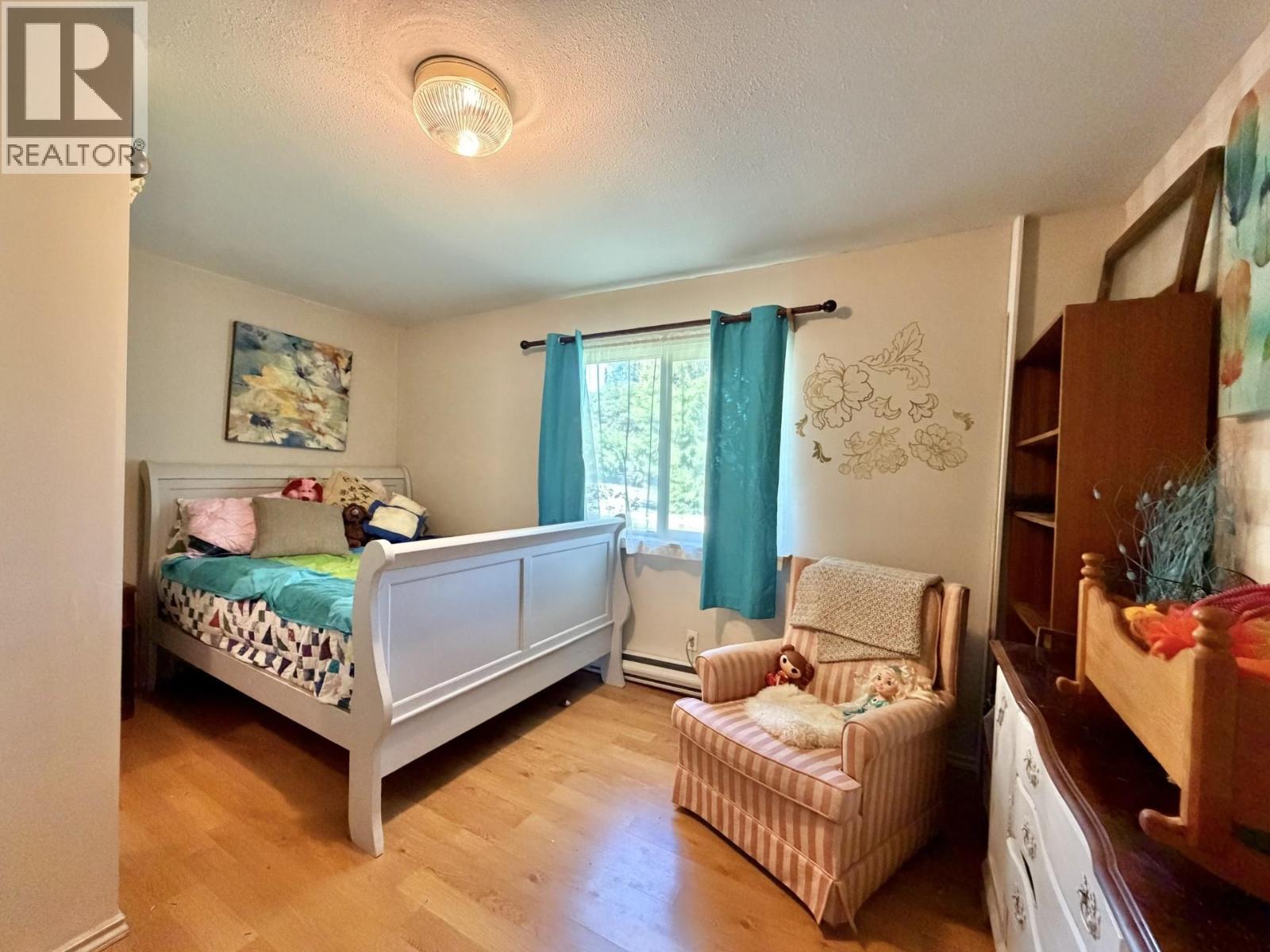 177 Pratt Road, Gibsons, British Columbia  V0N 1V3 - Photo 3 - R3087569