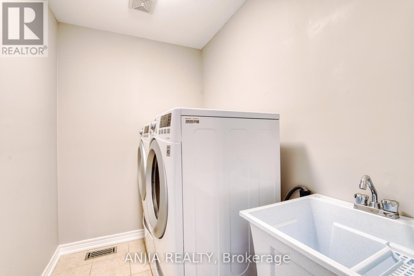 48 Promenade Drive, Whitby, Ontario  L1R 0L4 - Photo 28 - E13038742