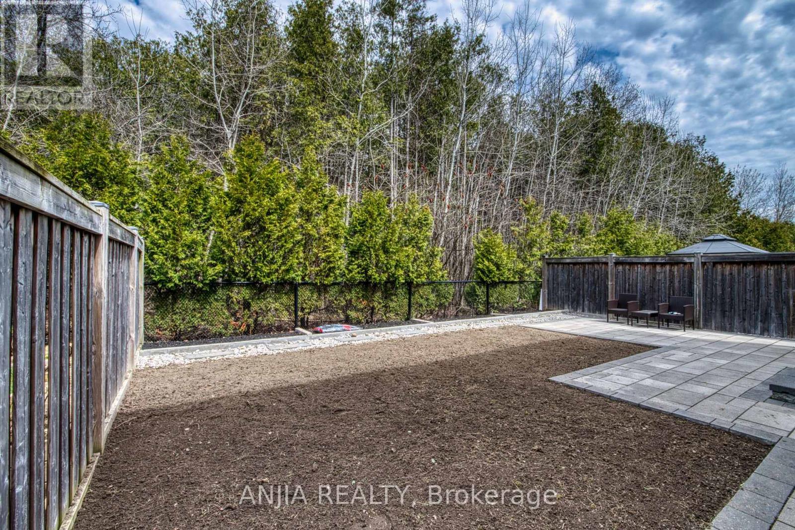 48 Promenade Drive, Whitby, Ontario  L1R 0L4 - Photo 8 - E13038742