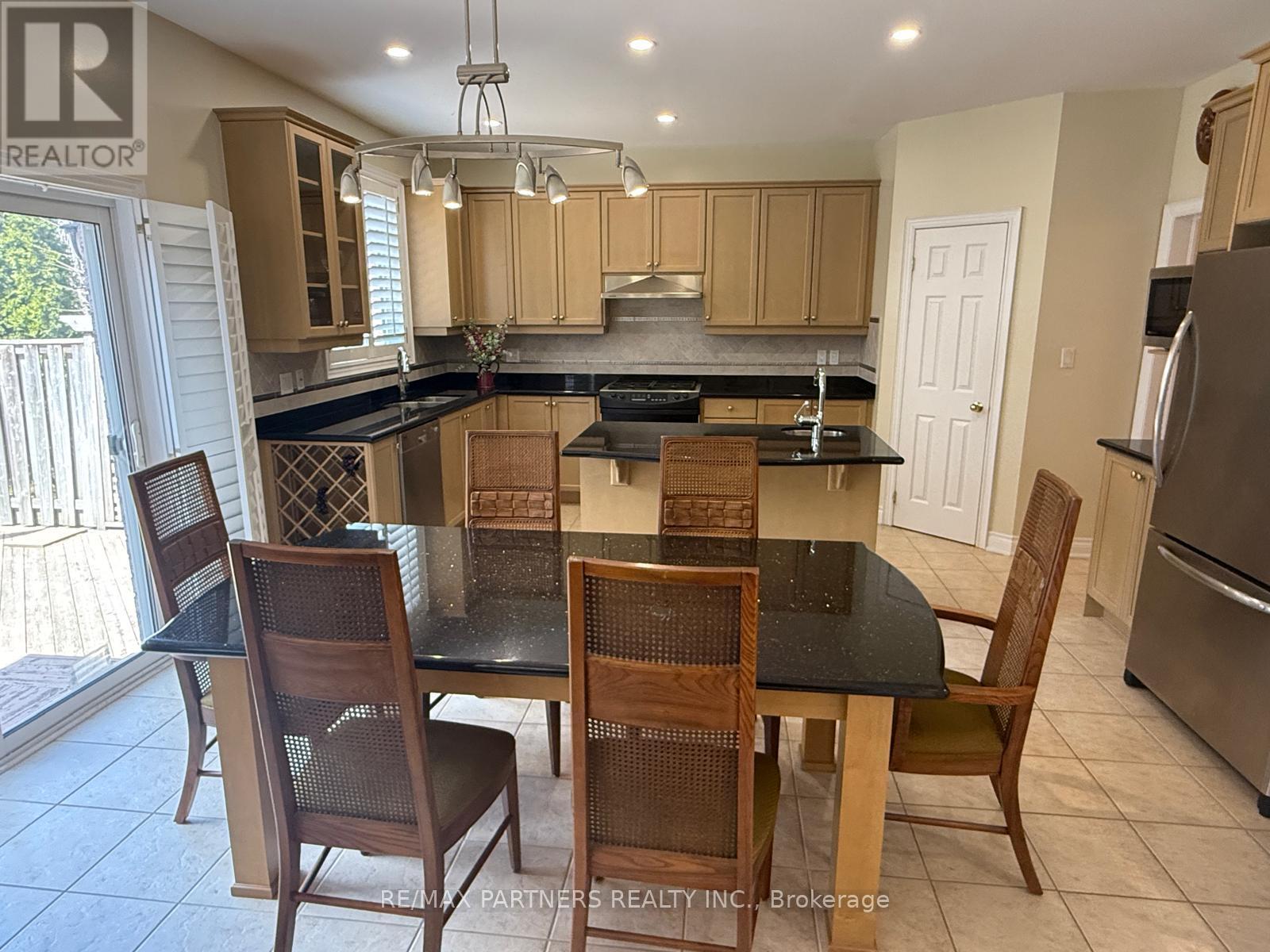 96 Bradgate Drive, Markham, Ontario  L3T 7M3 - Photo 3 - N13038706