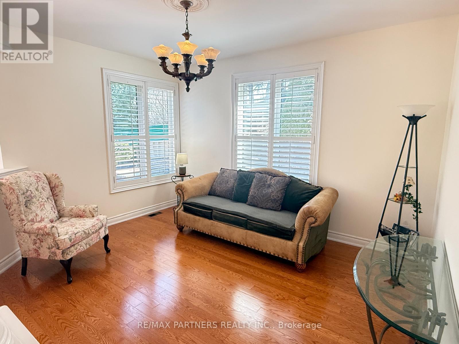 96 Bradgate Drive, Markham, Ontario  L3T 7M3 - Photo 6 - N13038706