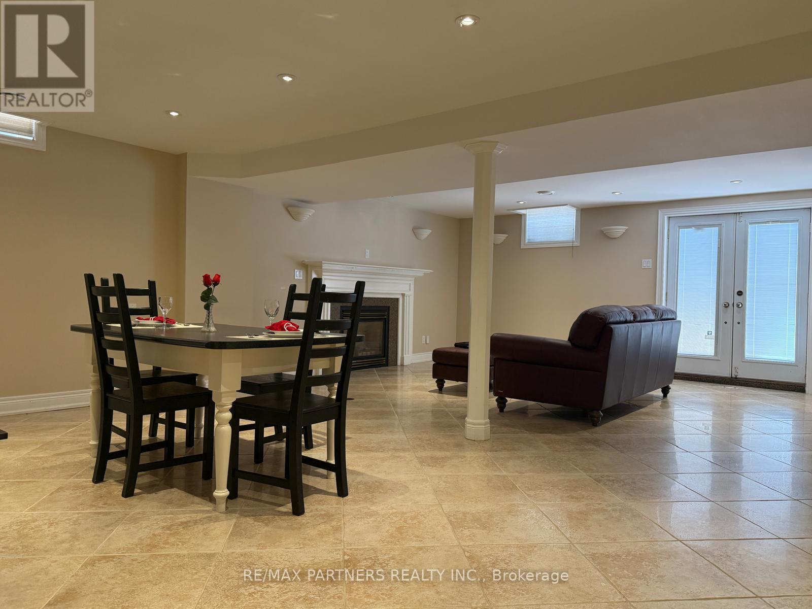 96 Bradgate Drive, Markham, Ontario  L3T 7M3 - Photo 8 - N13038706