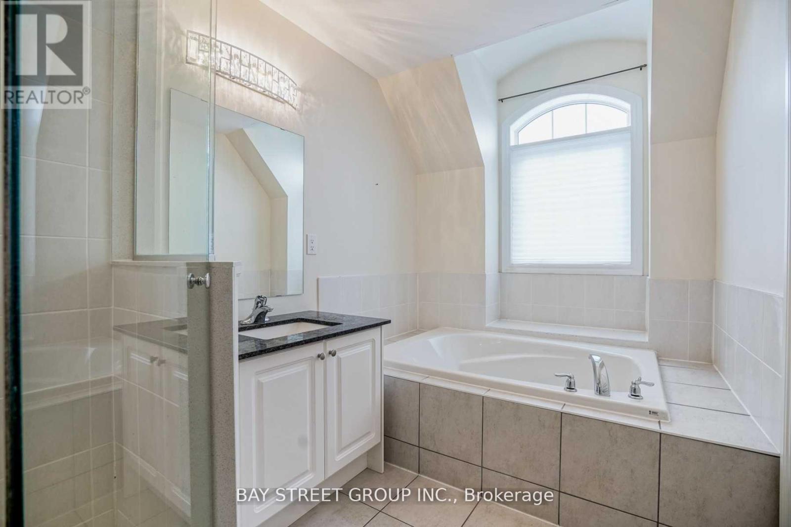 94 Mack Clement Lane, Richmond Hill, Ontario  L4S 0G2 - Photo 15 - N13038728