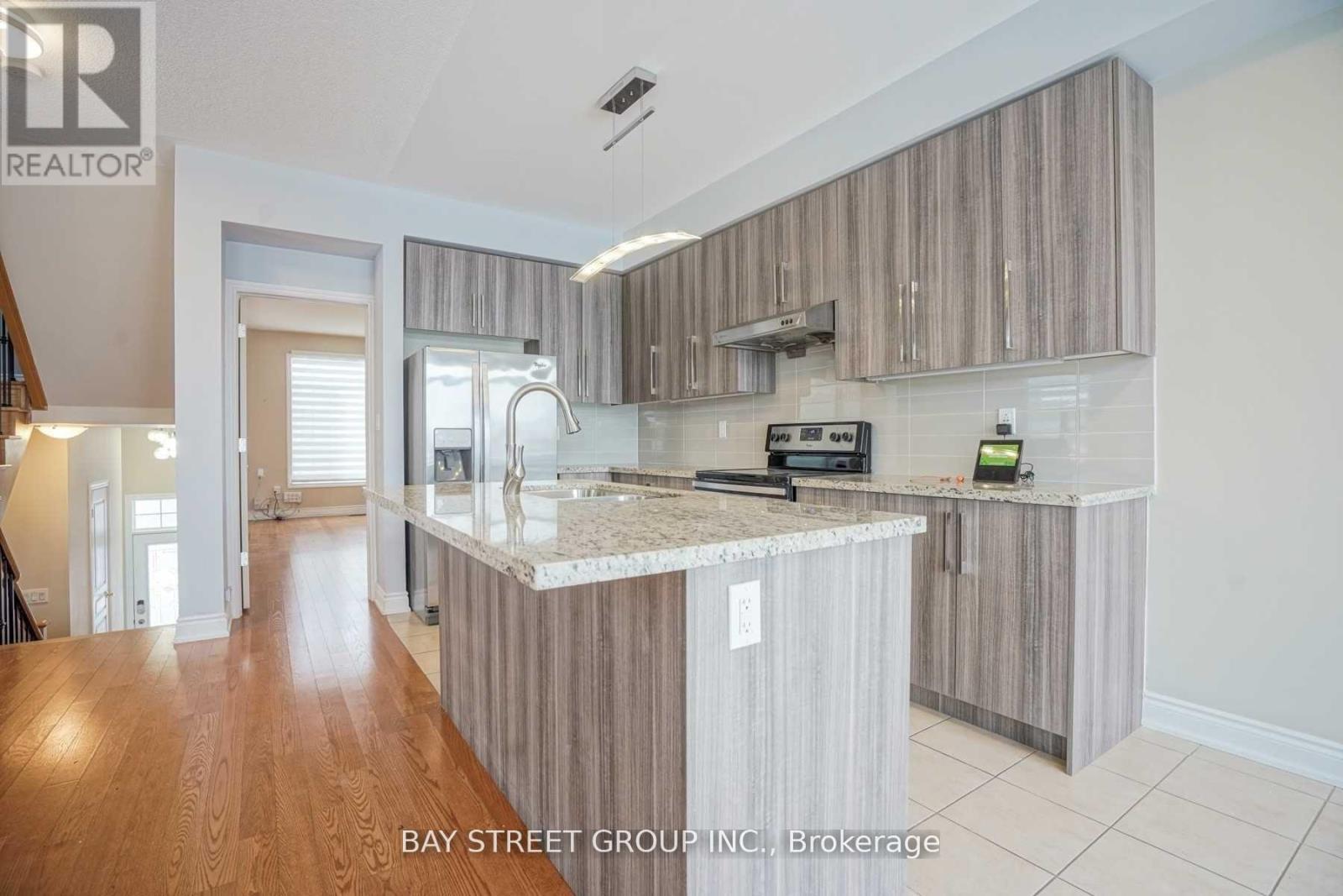 94 Mack Clement Lane, Richmond Hill, Ontario  L4S 0G2 - Photo 8 - N13038728