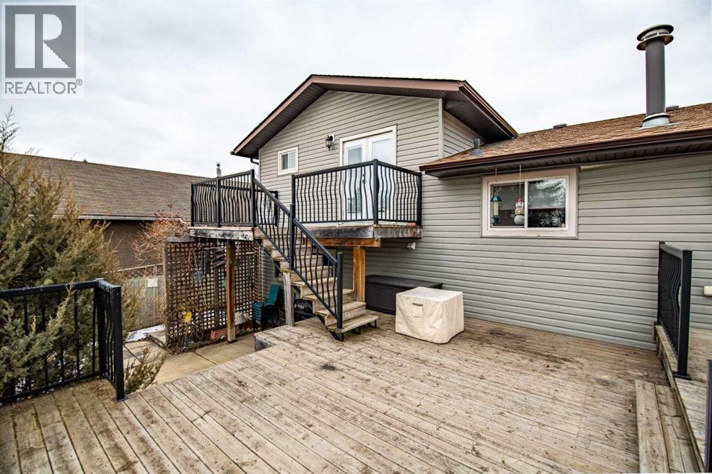 44 Norwest Close, Red Deer, Alberta  T4P 2A2 - Photo 3 - A2302156