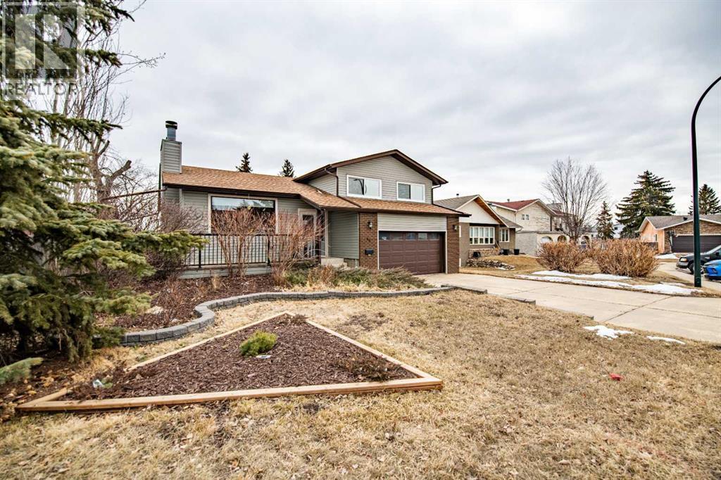 44 Norwest Close, Red Deer, Alberta  T4P 2A2 - Photo 1 - A2302156