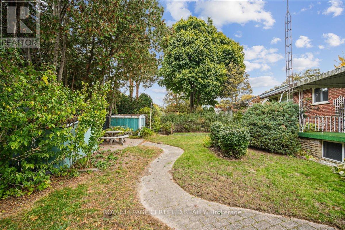 1639 Sunnycove Drive, Mississauga, Ontario  L4X 1B6 - Photo 37 - W13038708