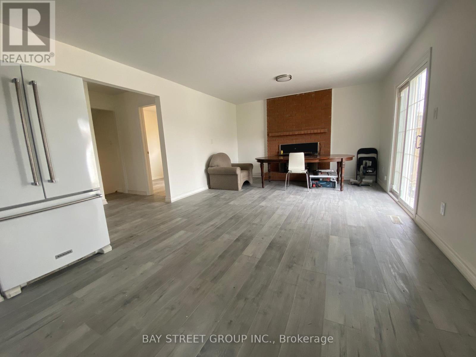 8 Kerwood (Main) Place, Brampton, Ontario  L6Z 1Y1 - Photo 5 - W13038740