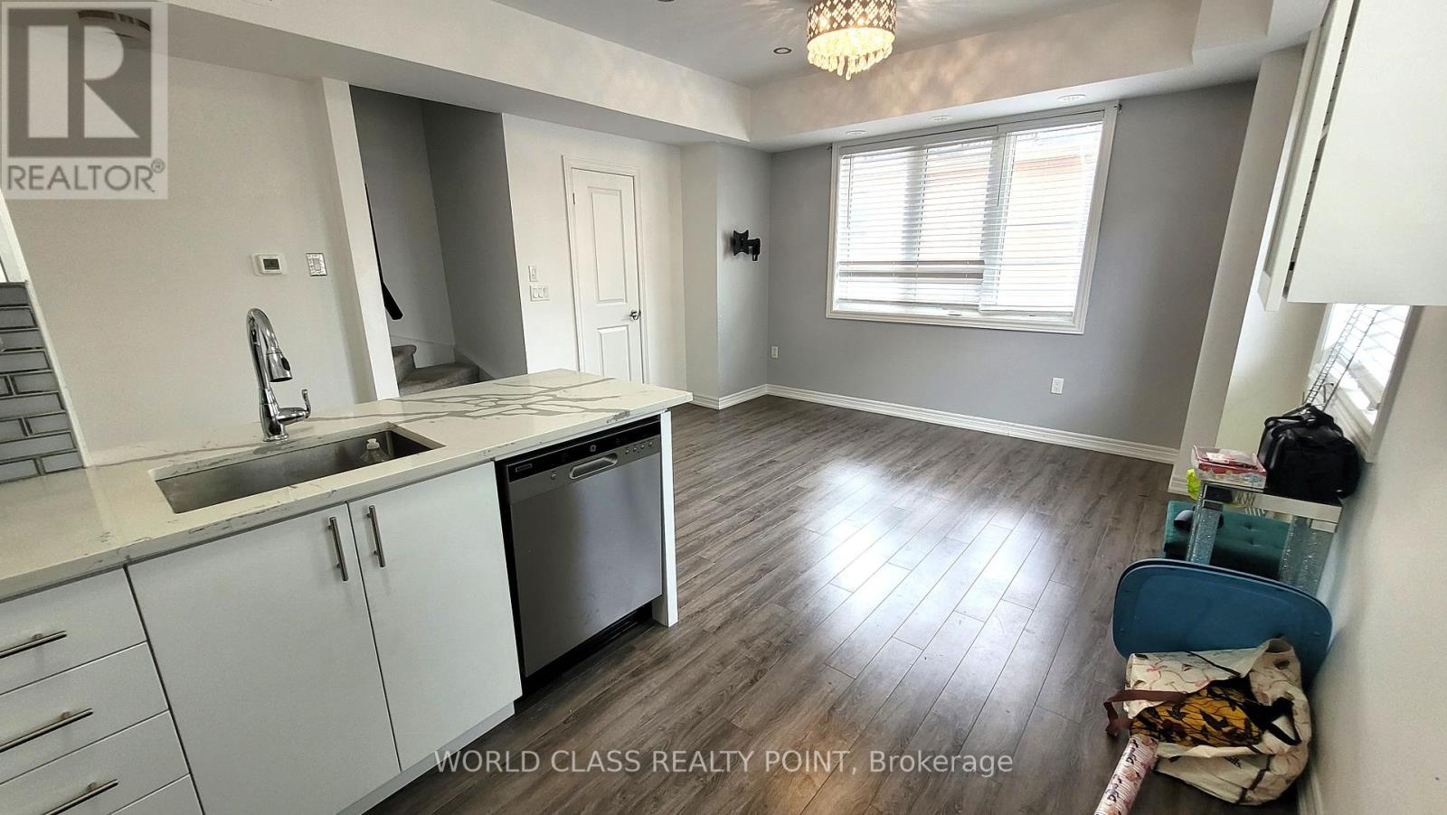 212 - 370 Hopewell Avenue, Toronto, Ontario  M6E 2S2 - Photo 12 - W13038746