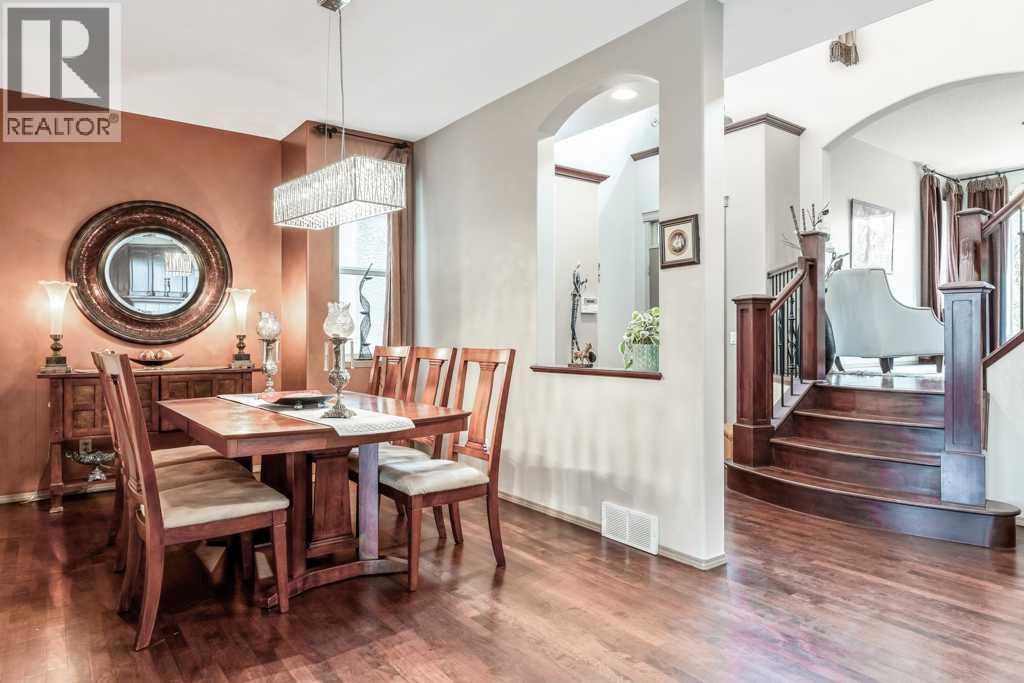 40 Cougar Ridge Heights Sw, Calgary, Alberta  T3H 4X5 - Photo 13 - A2301276