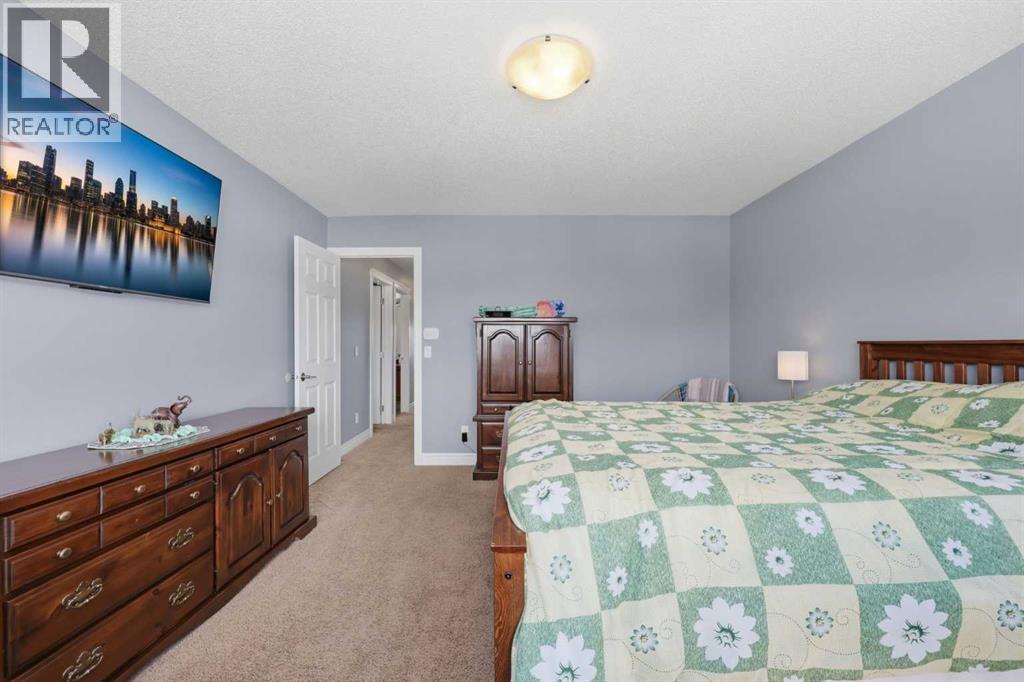 399 Coopers Drive SW, Airdrie, Alberta  T4B 0C8 - Photo 20 - A2301883