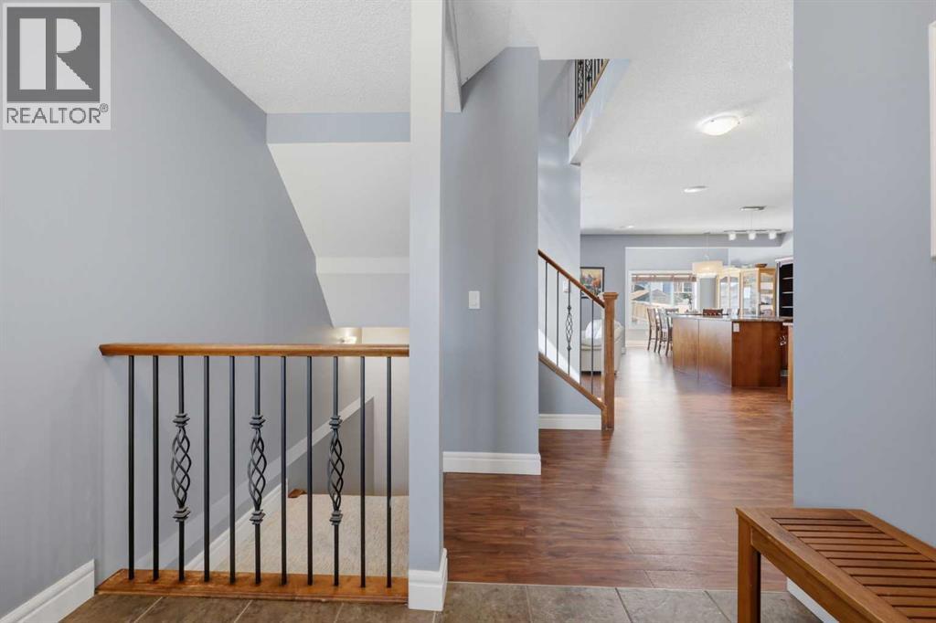 399 Coopers Drive SW, Airdrie, Alberta  T4B 0C8 - Photo 4 - A2301883