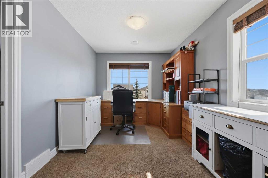 399 Coopers Drive SW, Airdrie, Alberta  T4B 0C8 - Photo 27 - A2301883