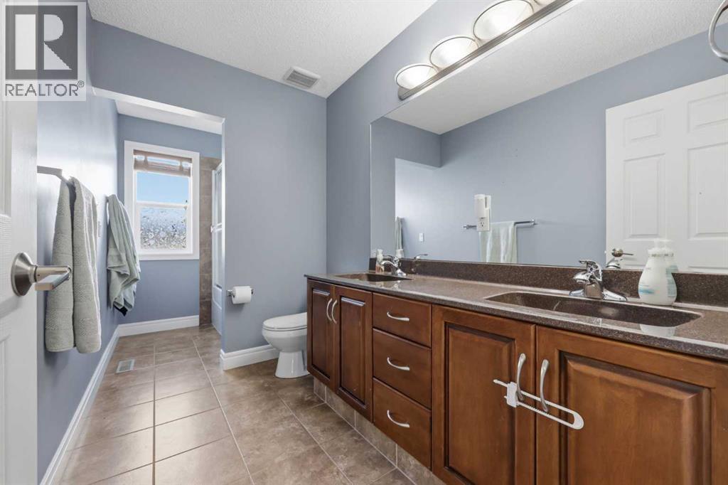 399 Coopers Drive SW, Airdrie, Alberta  T4B 0C8 - Photo 30 - A2301883