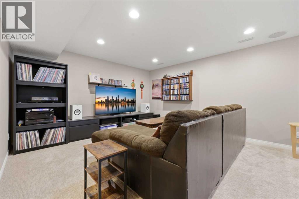 399 Coopers Drive SW, Airdrie, Alberta  T4B 0C8 - Photo 34 - A2301883