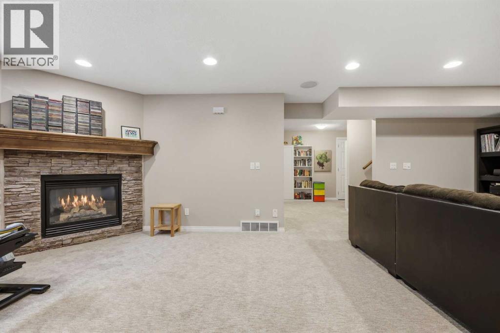 399 Coopers Drive SW, Airdrie, Alberta  T4B 0C8 - Photo 38 - A2301883