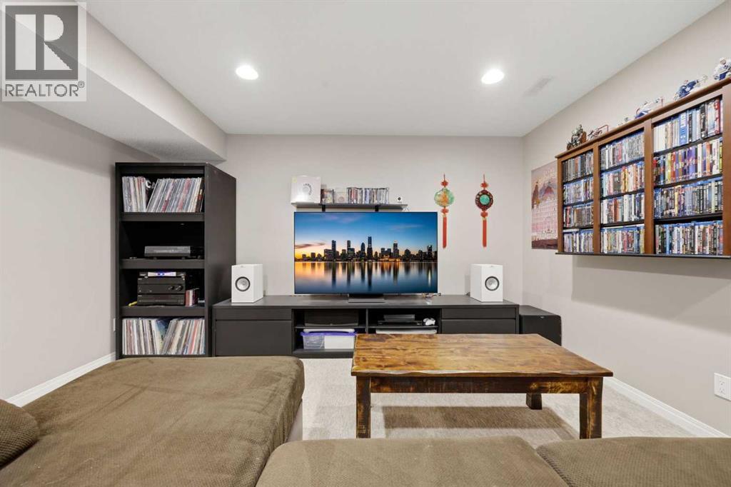 399 Coopers Drive SW, Airdrie, Alberta  T4B 0C8 - Photo 36 - A2301883