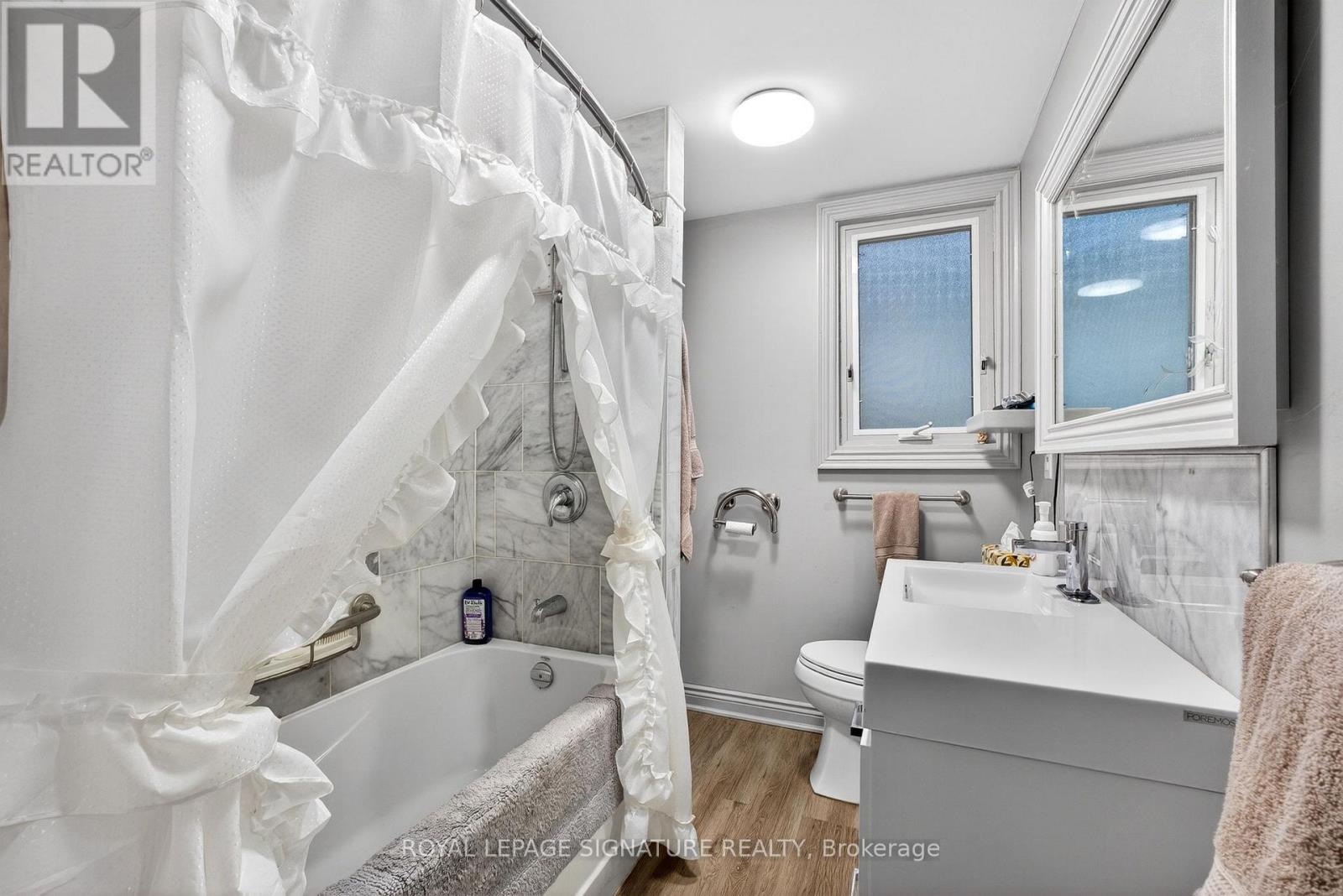 1914 Liverpool Road, Pickering, Ontario  L1V 1W5 - Photo 14 - E13038606