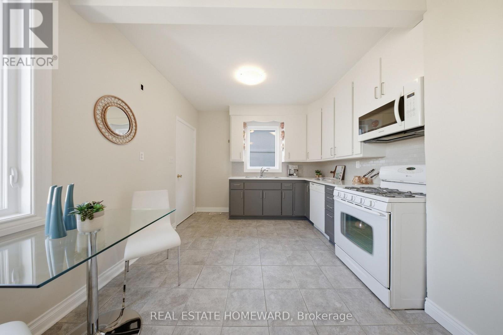 259 Woodmount Avenue E, Toronto, Ontario  M4C 4A2 - Photo 12 - E13038652