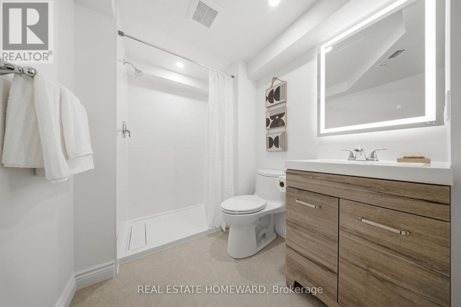 259 Woodmount Avenue E, Toronto, Ontario  M4C 4A2 - Photo 26 - E13038652