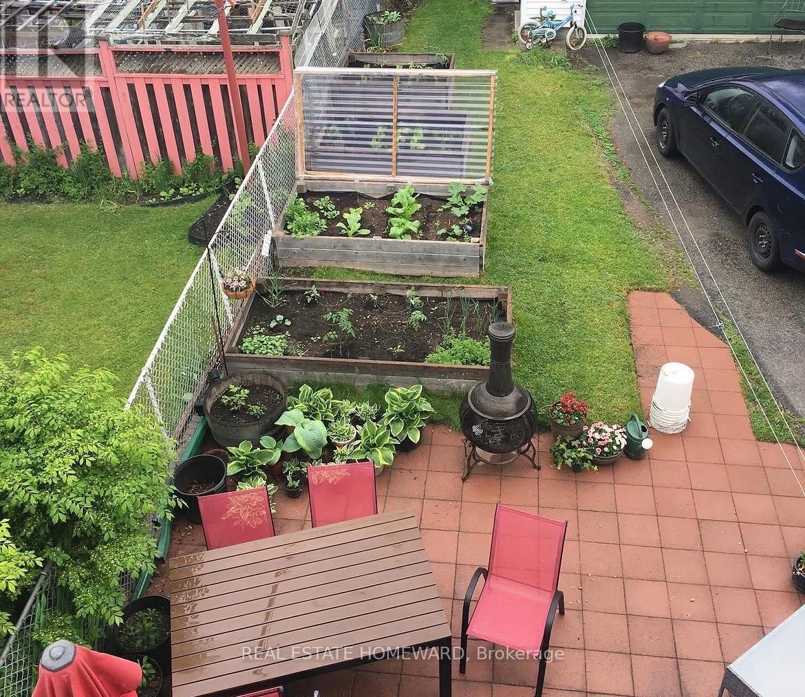 259 Woodmount Avenue E, Toronto, Ontario  M4C 4A2 - Photo 33 - E13038652