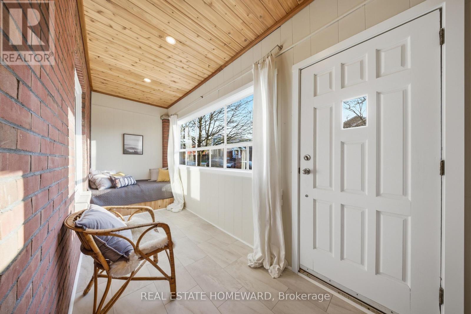 259 Woodmount Avenue E, Toronto, Ontario  M4C 4A2 - Photo 3 - E13038652