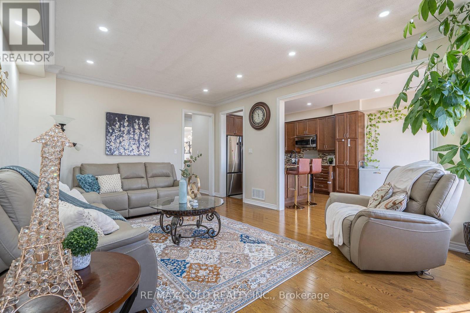 36 Naperton Drive, Brampton, Ontario  L6R 0Z5 - Photo 12 - W12991022