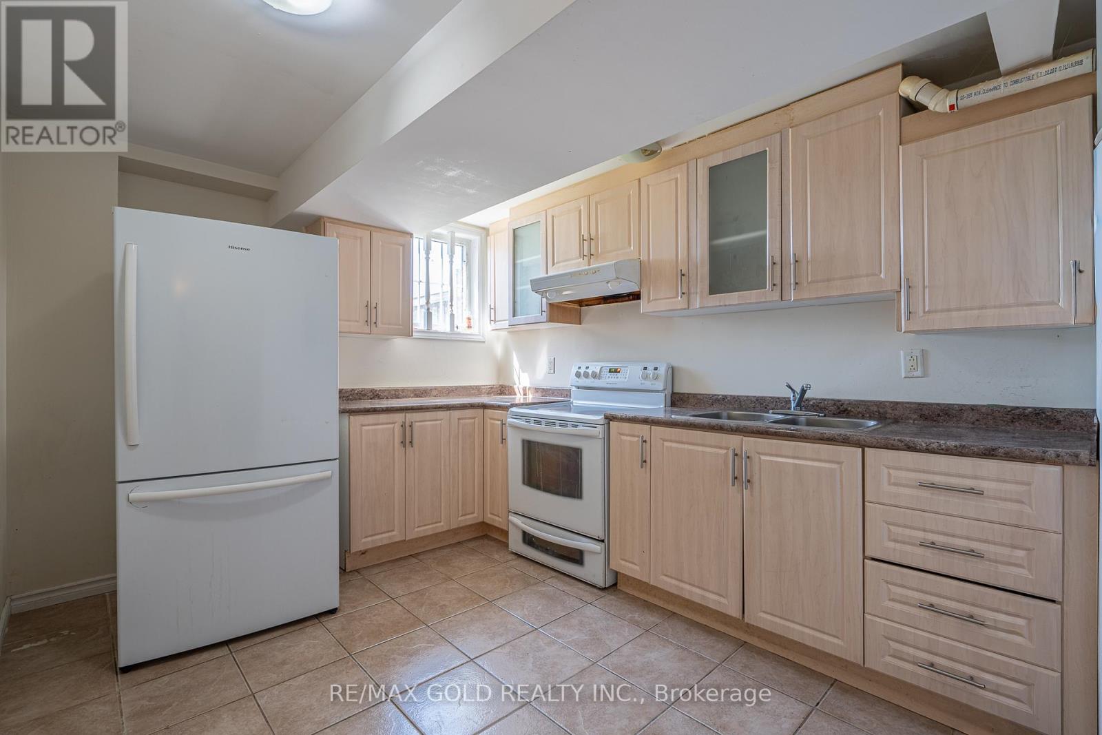 36 Naperton Drive, Brampton, Ontario  L6R 0Z5 - Photo 40 - W12991022