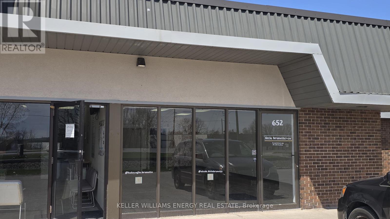 652 Dundas Street East Street E, Belleville, Ontario  K8N 1G7 - Photo 2 - X13035736