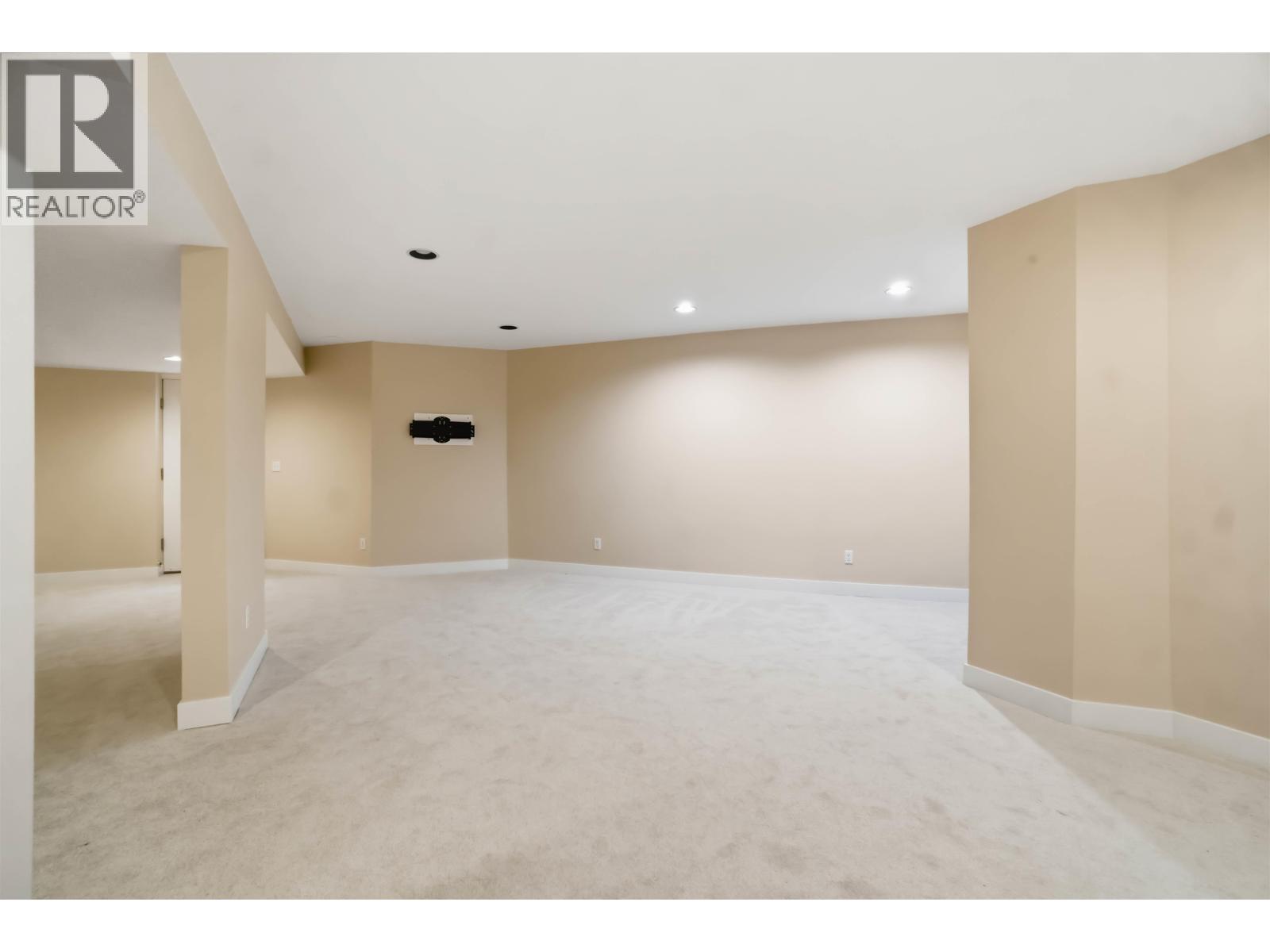 2271 Sorrento Drive, Coquitlam, British Columbia  V3K 6P4 - Photo 33 - R3113600