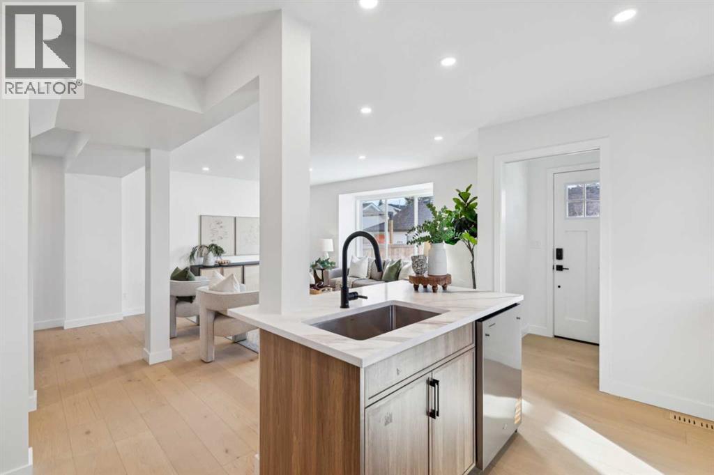 4547 Passchendaele Road SW, Calgary, Alberta  T2T 6C9 - Photo 9 - A2295345