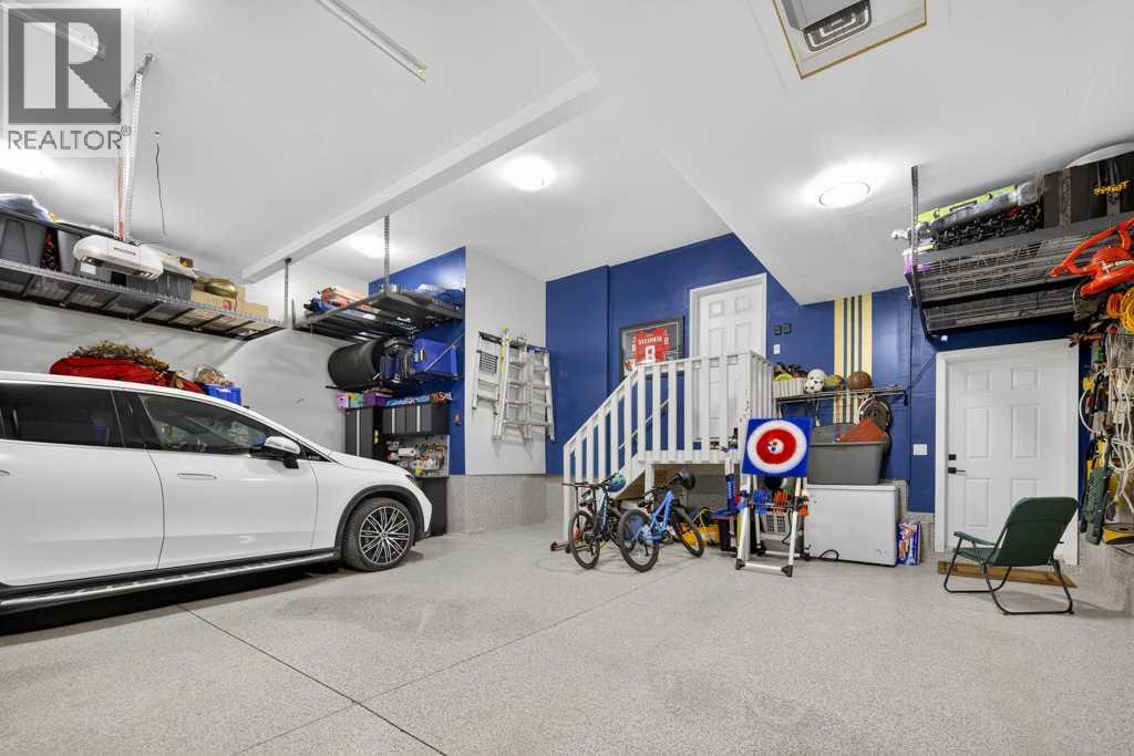 105 Westpoint Way SW, Calgary, Alberta  T3H 2A5 - Photo 43 - A2295884