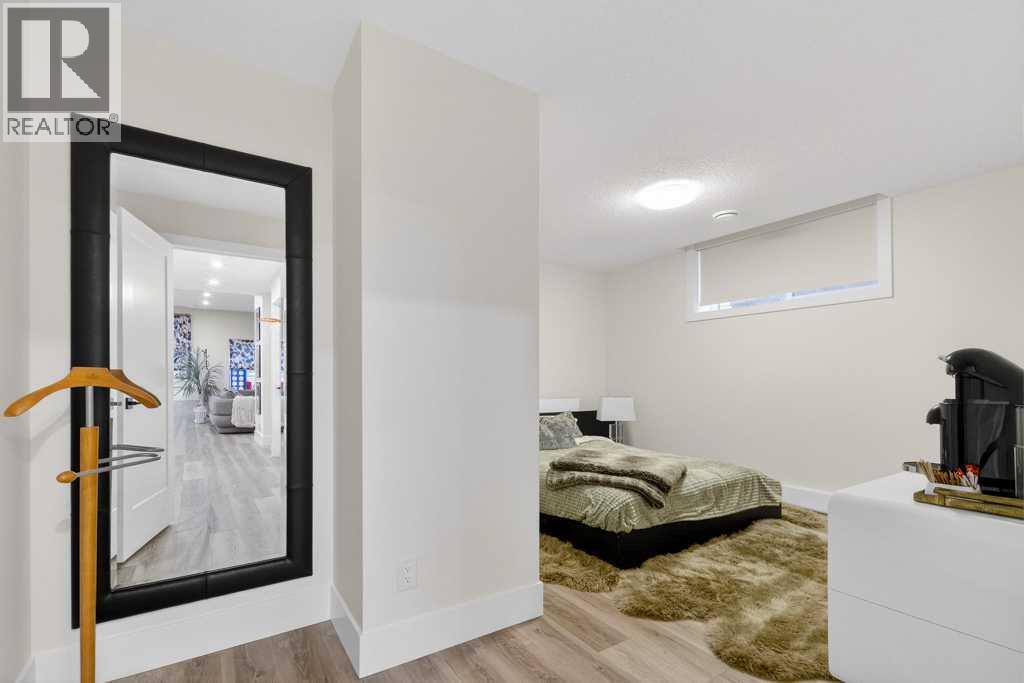 105 Westpoint Way SW, Calgary, Alberta  T3H 2A5 - Photo 40 - A2295884