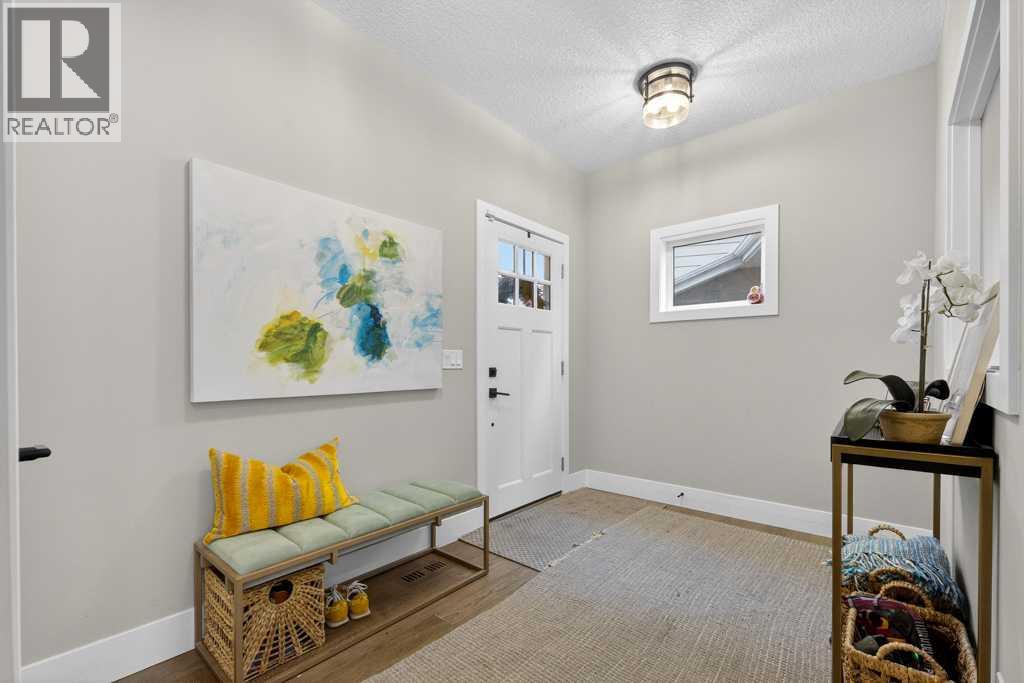 105 Westpoint Way SW, Calgary, Alberta  T3H 2A5 - Photo 3 - A2295884